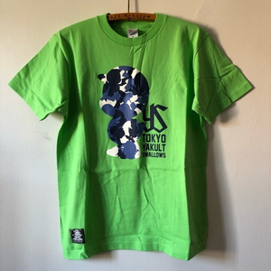 Tokyo‎ Yakult Swallows T-shirt Size Medium Japanese Baseball!